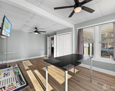 20 Rose Street - Photo Thumbnail 5