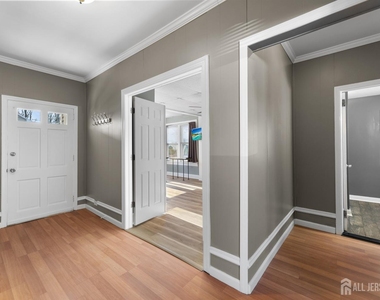 20 Rose Street - Photo Thumbnail 3