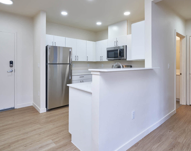 810 12th Avenue - Photo Thumbnail 33