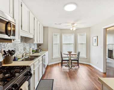 1166 Magnolia Way - Photo Thumbnail 10