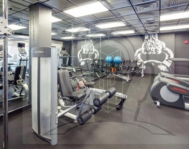 5600 N Sheridan Rd. - Photo Thumbnail 2