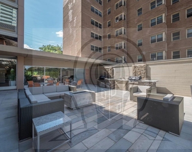 5600 N Sheridan Rd. - Photo Thumbnail 13