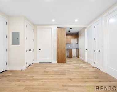 272 South 1st Street - Photo Thumbnail 2