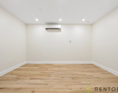 272 South 1st Street - Photo Thumbnail 4