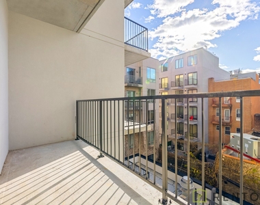 272 South 1st Street - Photo Thumbnail 6