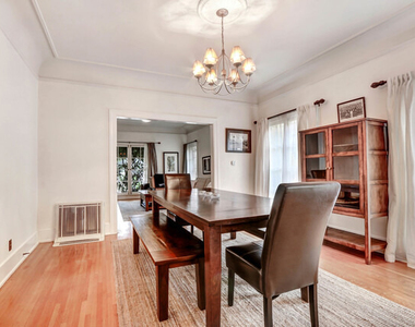 617 N Plymouth Boulevard - Photo Thumbnail 9