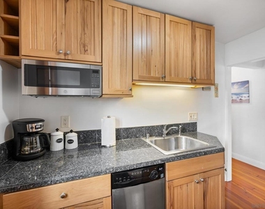 1315 Cave St - Photo Thumbnail 18