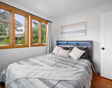 1315 Cave St - Photo Thumbnail 13