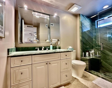 359 Villena Way - Photo Thumbnail 20