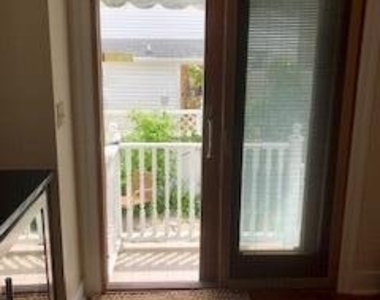 36 Surf Avenue - Photo Thumbnail 8
