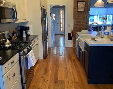 36 Surf Avenue - Photo Thumbnail 3