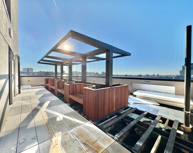 527 Grand Avenue - Photo Thumbnail 12