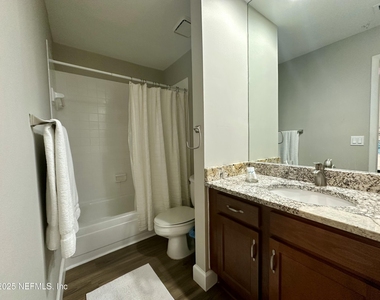 9942 Sawgrass Drive E - Photo Thumbnail 28
