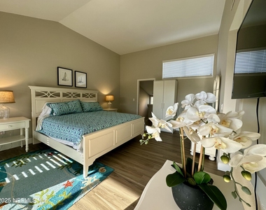 9942 Sawgrass Drive E - Photo Thumbnail 24