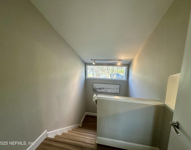 9942 Sawgrass Drive E - Photo Thumbnail 27