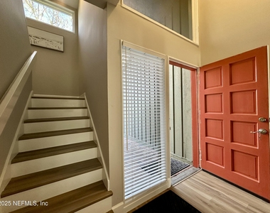 9942 Sawgrass Drive E - Photo Thumbnail 21