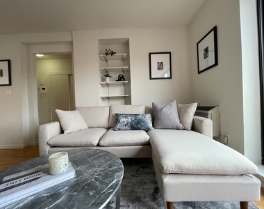 171 East 89th Street - Photo Thumbnail 12