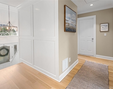 29 Missapoque Avenue - Photo Thumbnail 20