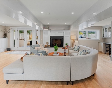 29 Missapoque Avenue - Photo Thumbnail 13