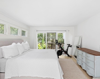 6 Woodland Way - Photo Thumbnail 2