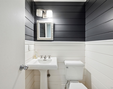 6 Woodland Way - Photo Thumbnail 11