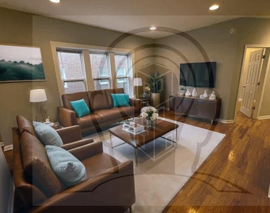 1828 Lawrence Ave. - Photo Thumbnail 3