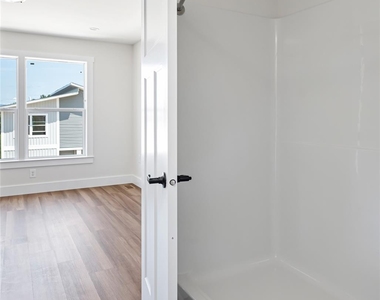223 Cherrywood Way - Photo Thumbnail 12