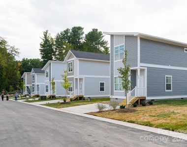 223 Cherrywood Way - Photo Thumbnail 14