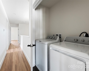 223 Cherrywood Way - Photo Thumbnail 9