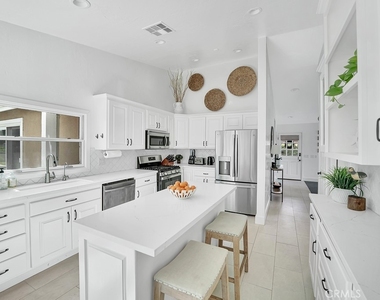 2897 Calle Heraldo - Photo Thumbnail 4