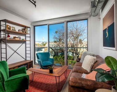 710 N El Centro Avenue - Photo Thumbnail 5