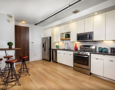 710 N El Centro Avenue - Photo Thumbnail 9