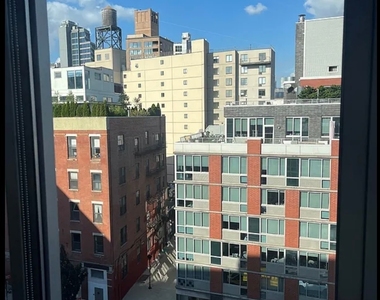 East First Street - Photo Thumbnail 6