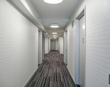 East 44th Street - Photo Thumbnail 11