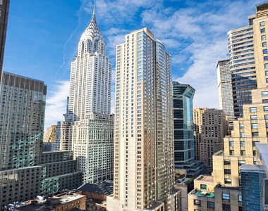 East 44th Street - Photo Thumbnail 9
