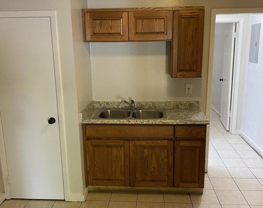 3254 Plum Street - Photo Thumbnail 2
