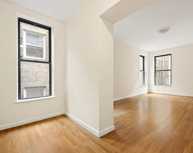 West 72rd Street - Photo Thumbnail 5