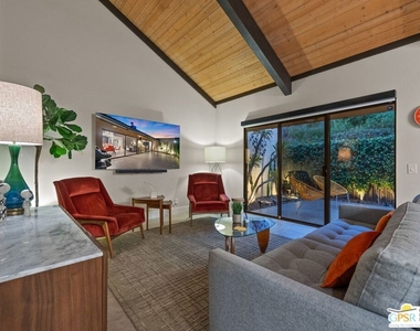 70100 Mirage Cove Drive - Photo Thumbnail 2