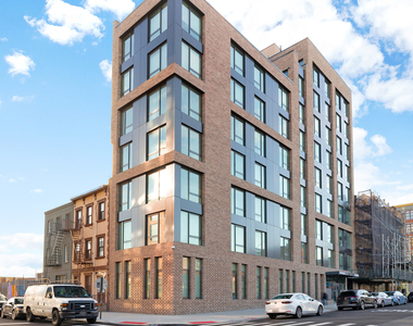 527 Grand Avenue - Photo Thumbnail 13