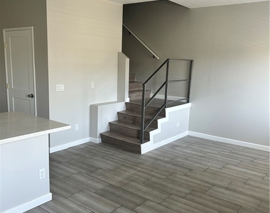 13665 Arrow Boulevard - Photo Thumbnail 43