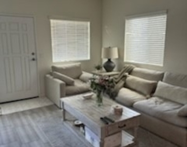 13665 Arrow Boulevard - Photo Thumbnail 11