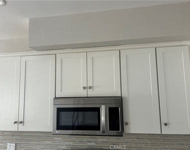 13665 Arrow Boulevard - Photo Thumbnail 33