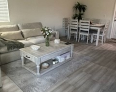 13665 Arrow Boulevard - Photo Thumbnail 6