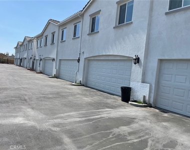 13665 Arrow Boulevard - Photo Thumbnail 19