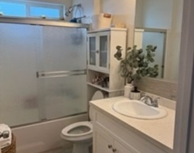 13665 Arrow Boulevard - Photo Thumbnail 14