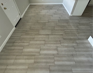 13665 Arrow Boulevard - Photo Thumbnail 45