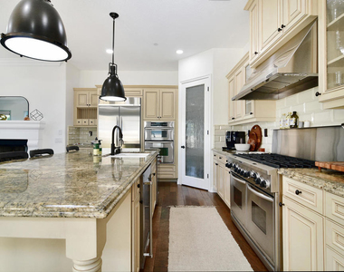 4011 Adriatic Street - Photo Thumbnail 5