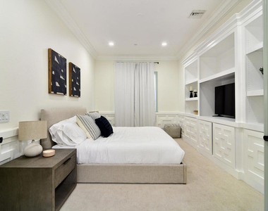 4011 Adriatic Street - Photo Thumbnail 10