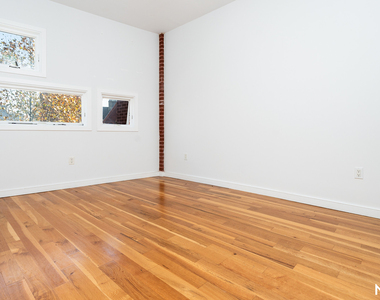 474 Grand Avenue - Photo Thumbnail 11