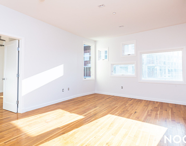474 Grand Avenue - Photo Thumbnail 1